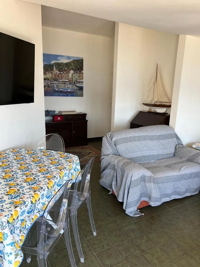 Nautilus Vista Mare Mozzafiato A 180 Gradi- Posto Auto Privato - 2 Camere Matrimoniali Piu 1 Divano Letto Singolo-Sky,Netflix-Wifi 200Mg Rapallo Apartament